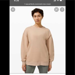 Lululemon Athletica Perfectly Oversized Crew. NWT. Size 4